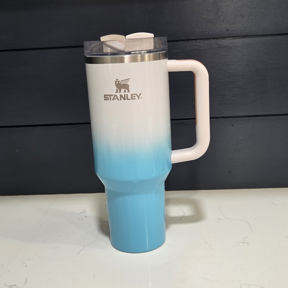 Stanley Quencher H2.0 Flowstate 40 Oz. Tumbler Pool Ombre Colorway